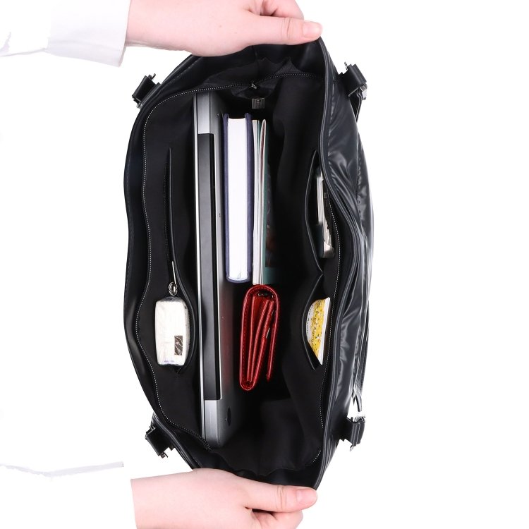Shopperka přes rameno z nadýchaného materiálu Carmelo materiál nylon zapínání na zip barva černá velikost velká 4385 C Vnitřek