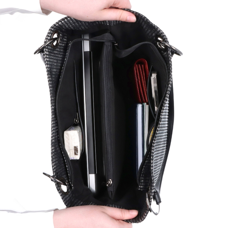 Dámská kabelka přes rameno s jemným motivem Carmelo materiál syntetická kůže zapínání na zip barva metalická velikost velká 4381 BR Vnitřek