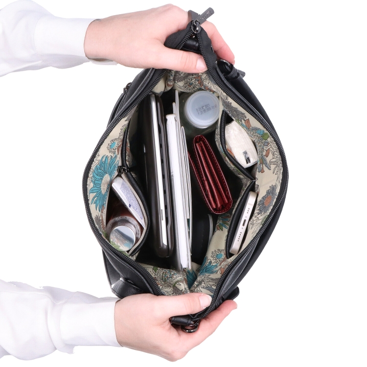 Měkká hobo kabelka s uchem a popruhem Tangerin materiál syntetická kůže zapínání na zip barva vínová velikost střední 8035 BO Vnitřek