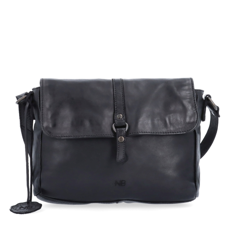 Kožená crossbody kabelka s klopou Noelia Bolger materiál kůže zapínání s klopou barva černá velikost střední NB 2416 C Zepředu