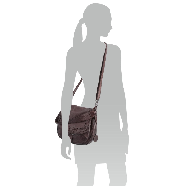Kožená crossbody kabelka se zdobenou klopou Noelia Bolger materiál kůže zapínání s klopou barva hnědá velikost střední NB 2030 H Na postavě