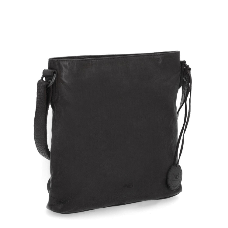 Kožená crossbody kabelka ve vintage stylu Noelia Bolger materiál kůže zapínání na zip barva černá velikost malá NB 2001 C
