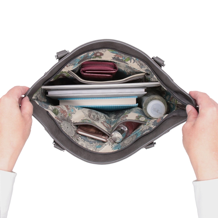 Velká shopper kabelka s jemným prošitím Tangerin materiál syntetická kůže zapínání na zip barva černá velikost velká 8024 C Vnitřek