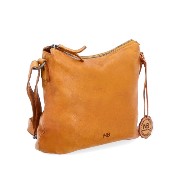 Kožená crossbody kabelka s moderním designem Noelia Bolger materiál kůže zapínání na zip barva žlutá velikost malá NB 2400 ZLU