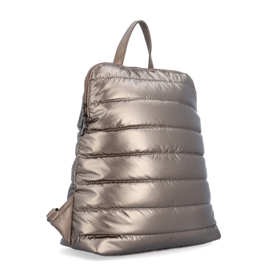 Prošívaný batoh z nadýchaného nylonu Carmelo materiál nylon zapínání na zip barva metalická velikost střední 4384 BR