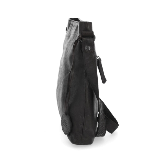 Kožená crossbody kabelka ve vintage stylu Noelia Bolger materiál kůže zapínání na zip barva černá velikost malá NB 2001 C Z boku