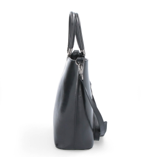 Velká designová kabelka Noelia Bolger materiál kůže zapínání na zip barva černá velikost velká NB 0049 C Z boku