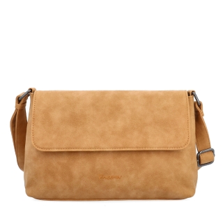 Praktická crossbody kabelka s klopou Tangerin materiál syntetická kůže zapínání na cvoček barva koňaková velikost střední 1116 CAM Zepředu