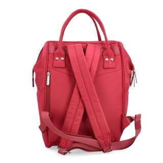 Velký praktický batoh značky Carmelo Carmelo materiál nylon zapínání na zip barva červená velikost velká 4319 CV Zezadu