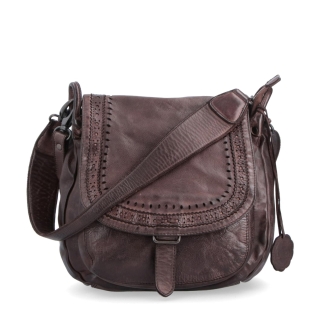 Kožená crossbody kabelka se zdobenou klopou Noelia Bolger materiál kůže zapínání s klopou barva hnědá velikost střední NB 2030 H Zepředu