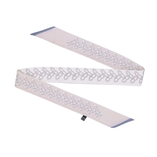 Úzký šátek s elegantním vzorem Noelia Bolger materiál polyester barva multicolor S012 - 02