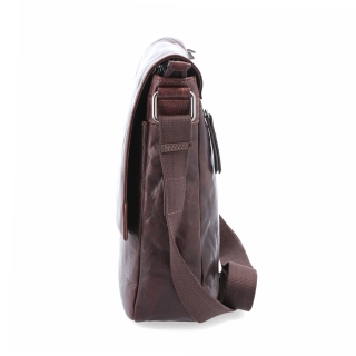 Kožená crossbody klopna Poyem materiál kůže zapínání s klopou barva hnědá velikost střední 2207 Poyem H Z boku