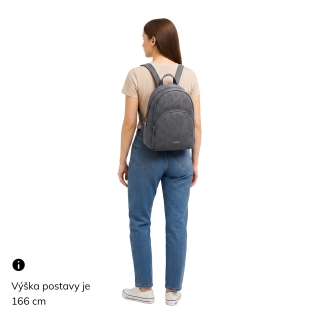 Stylový dámský batoh do města Tangerin materiál syntetická kůže zapínání na zip barva béžová velikost střední 1113 BE Na postavě
