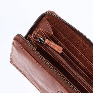 Kožená peněženka penál Poyem materiál kůže zapínání na zip barva koňaková velikost velká 5212 Poyem KO Detail