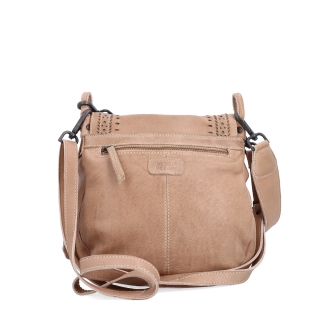 Kožená crossbody kabelka se zdobenou klopou Noelia Bolger materiál kůže zapínání s klopou barva béžová velikost střední NB 2030 BE Zezadu