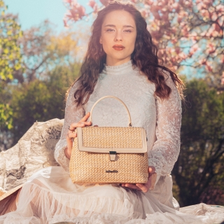 Elegantní straw kabelka do ruky i crossbody Le Sands materiál syntetická kůže zapínání na zámeček barva béžová velikost malá 4615 BE Lifestyle