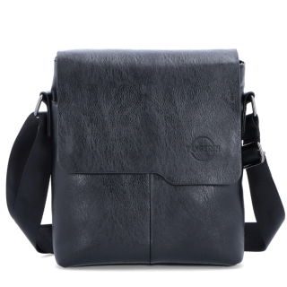 Crossbody taška s klopou Tangerin materiál syntetická kůže zapínání na zip barva černá velikost střední 2325 C Zepředu
