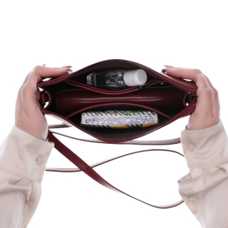 Malá kožená crossbody kabelka Noelia Bolger materiál kůže zapínání na zip barva červená velikost malá NB 0046 TCV Vnitřek