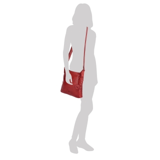 Kožená crossbody kabelka pro každý den Noelia Bolger materiál kůže zapínání na zip barva červená velikost malá NB 2404 CV Na postavě