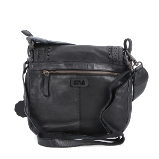 Kožená crossbody kabelka se zdobenou klopou Noelia Bolger materiál kůže zapínání s klopou barva černá velikost střední NB 2030 C Zezadu