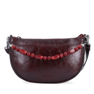 Stylová crossbody kabelka s odnímatelným ozdobným řetízkem Le Sands materiál syntetická kůže zapínání na zip barva vínová velikost malá 4639 BO Zepředu