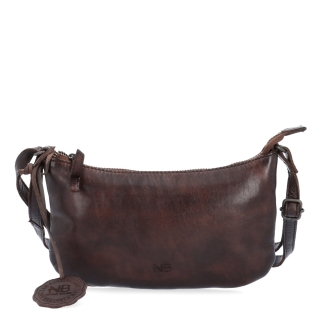 Malá elegantní kožená crossbody kabelka Noelia Bolger materiál kůže zapínání na zip barva hnědá velikost malá NB 2420 H Zepředu