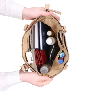 Velká kožená kabelka s kapsami na zip Noelia Bolger materiál kůže zapínání na zip barva béžová velikost velká NB 2104 BE Vnitřek