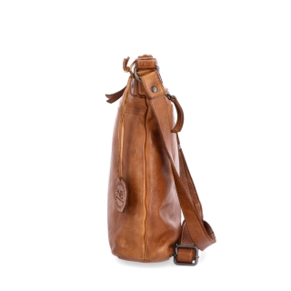 Kožená vintage crossbody s kapsami Noelia Bolger materiál kůže zapínání na zip barva koňaková velikost střední NB 2006 KO Z boku