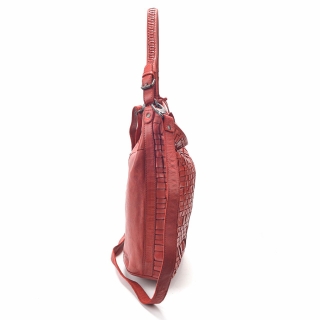Proplétaná kožená hobo kabelka Noelia Bolger materiál kůže zapínání na zip barva červená velikost střední NB 2012 CV Z boku