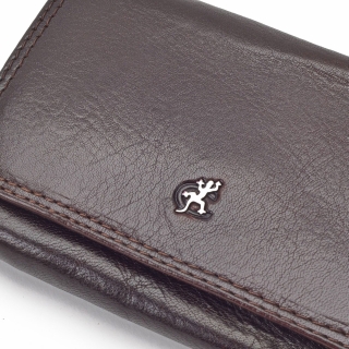 Praktická kožená peněženka Cosset materiál kůže zapínání na cvoček barva hnědá velikost střední 4499 Komodo H Logo