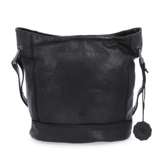Kožená crossbody kabelka s designovým prošitím Noelia Bolger materiál kůže zapínání na zip barva černá velikost střední NB 2089 C Zepředu