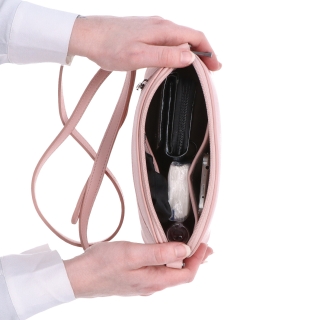 Luxusní kabelka přes rameno Noelia Bolger materiál kůže zapínání na zip barva růžová velikost malá NB 0070 R Vnitřek