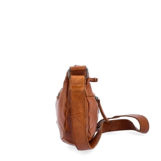 Malá kožená moonbag kabelka Noelia Bolger materiál kůže zapínání na zip barva koňaková velikost malá NB 2411 KO Z boku