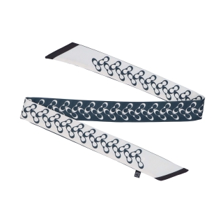 Úzký šátek s elegantním vzorem Noelia Bolger materiál polyester barva multicolor S012 - 01
