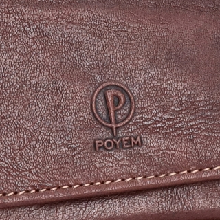 Luxusní kožená peněženka Poyem materiál kůže zapínání na cvoček barva hnědá velikost malá 5227 Poyem H Logo