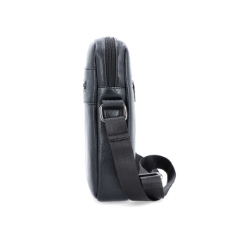 Crossbody taška přes rameno Tangerin materiál syntetická kůže zapínání na zip barva černá velikost střední 2324 C Z boku