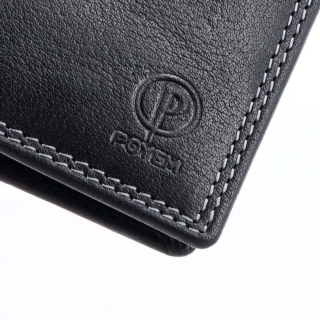 Kožená peněženka na šířku Poyem materiál kůže zapínání Bez zapínání barva černá velikost malá 5205 Poyem C Logo