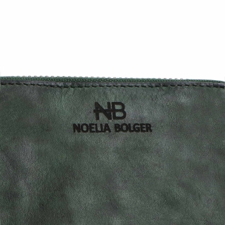 Praktická kožená peněženka s prošíváním Noelia Bolger materiál kůže zapínání na cvoček barva zelená velikost malá 5130 NB ZE Logo