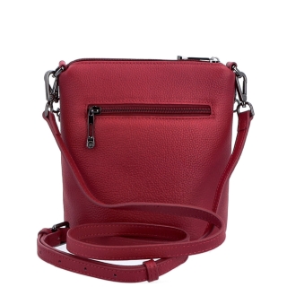 Malá kožená crossbody kabelka s výrazným řetízkem Noelia Bolger materiál kůže zapínání na zip barva červená velikost malá NB 3016 CV Zezadu