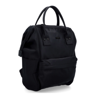 Velký praktický batoh značky Carmelo Carmelo materiál nylon zapínání na zip barva černá velikost velká 4319 C