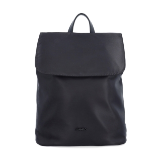 Městský nylonový batoh v moderním střihu Carmelo materiál nylon zapínání na zip barva černá velikost střední 6608 C Zepředu
