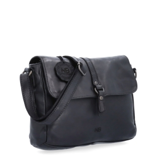 Kožená crossbody kabelka s klopou Noelia Bolger materiál kůže zapínání s klopou barva černá velikost střední NB 2416 C
