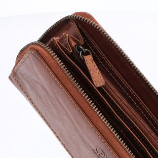 Kožená peněženka penál Poyem materiál kůže zapínání na zip barva koňaková velikost velká 5213 Poyem KO Detail