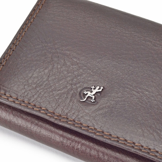 Trendy kožená peněženka Cosset materiál kůže zapínání na cvoček barva hnědá velikost malá 4508 Komodo H Logo