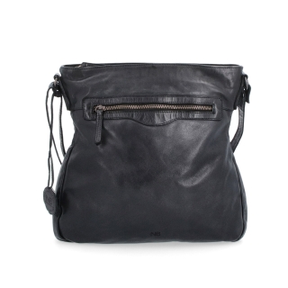 Kožená crossbody s přední zipovou kapsou Noelia Bolger materiál kůže zapínání na zip barva černá velikost střední NB 2103 C Zepředu