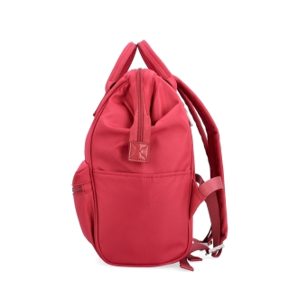 Praktický dámský batoh pro každý den Carmelo materiál nylon zapínání na zip barva červená velikost střední 6611 CV Z boku