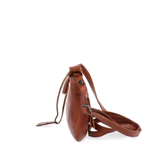 Malá elegantní kožená crossbody kabelka Noelia Bolger materiál kůže zapínání na zip barva koňaková velikost malá NB 2420 KO Z boku