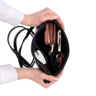 Malá minimalistická crossbody kabelka Le Sands materiál syntetická kůže zapínání na zip barva béžová velikost malá 7712 PRL Vnitřek