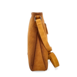 Střední jednoduchá crossbody kabelka Indee materiál syntetická kůže zapínání na zip barva žlutá velikost střední 6317 ZLU Z boku