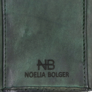 Kožená peněženka s praktickou zipovou kapsou Noelia Bolger materiál kůže zapínání na cvoček barva zelená velikost malá 5132 NB ZE Logo